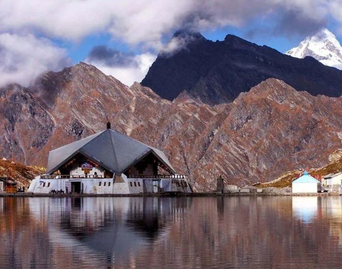 hemkund-sahib-trek